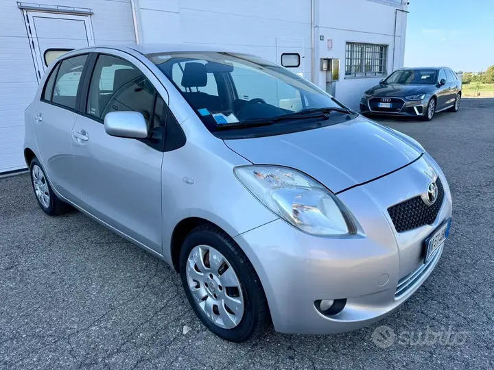 Toyota Yaris 2008 photo 3