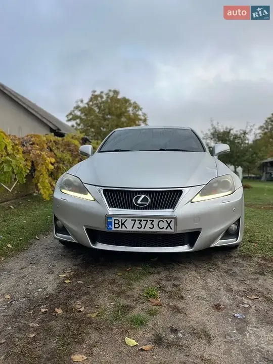 Lexus Is