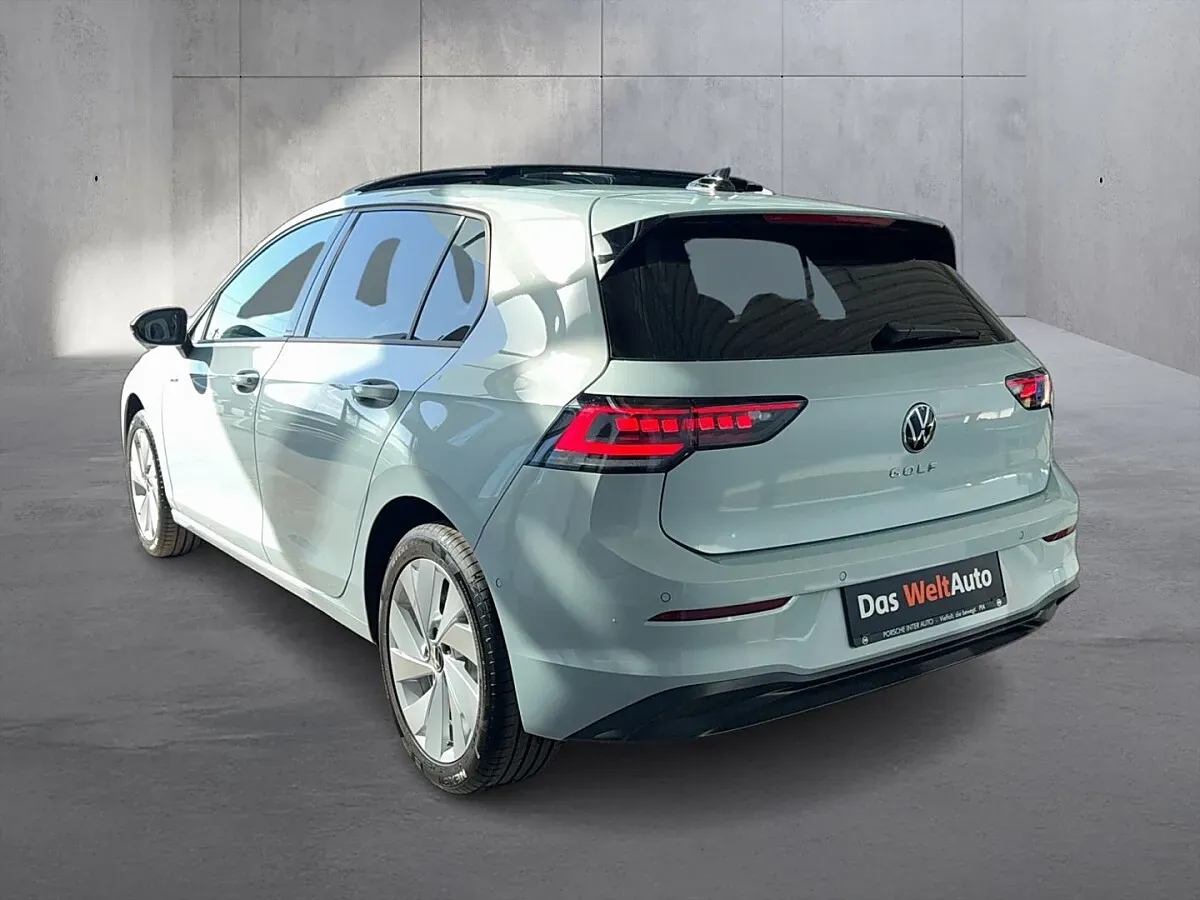 Volkswagen Golf 2026 photo 3