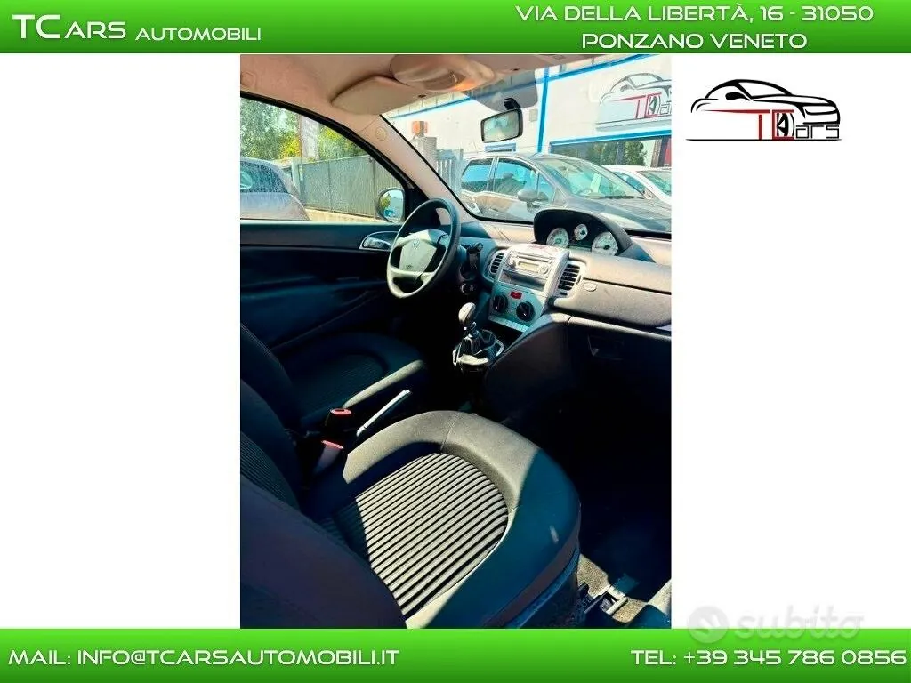 Lancia Ypsilon 2011 photo 5