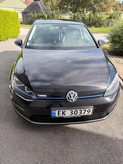 Volkswagen E-Golf 2017 photo 2