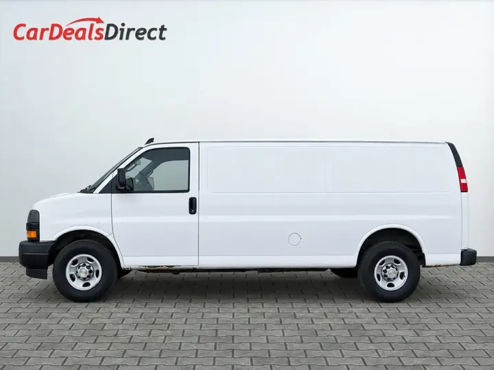 Chevrolet Express 2021 photo 3