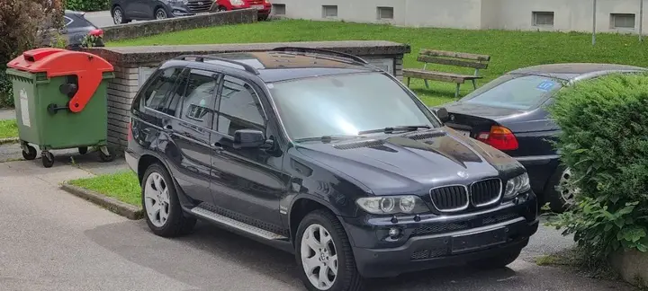 BMW X5 2005 photo 2