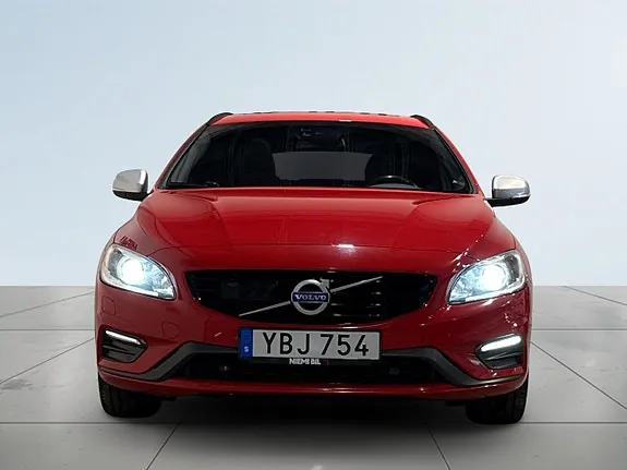 Volvo V60 2016 photo 2