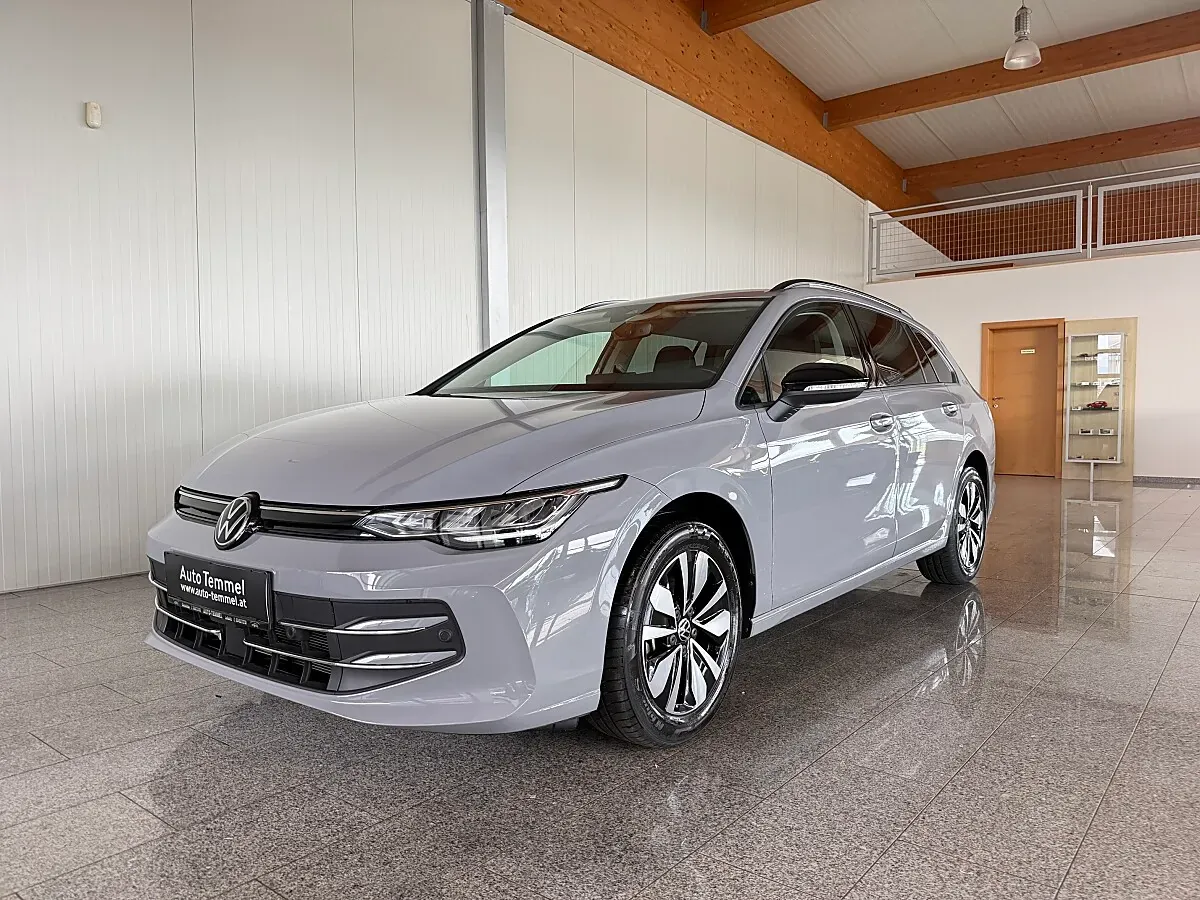 Volkswagen Golf 2025 photo 2