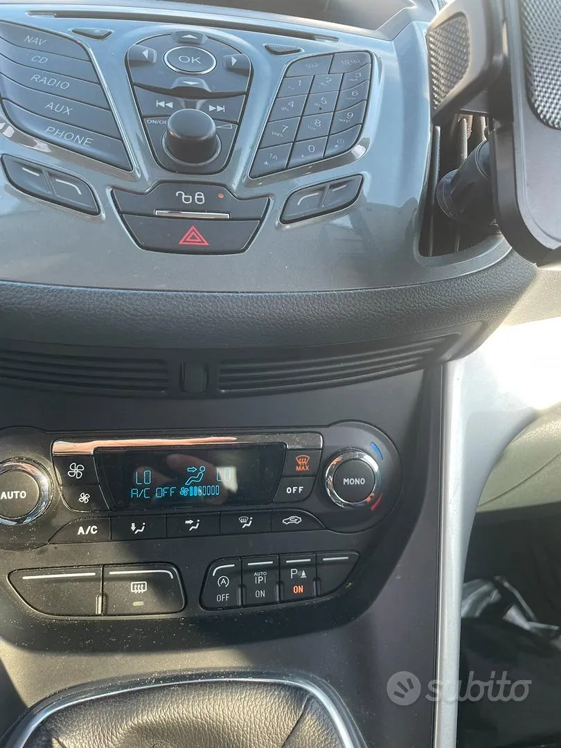 Ford C-Max 2011 photo 5