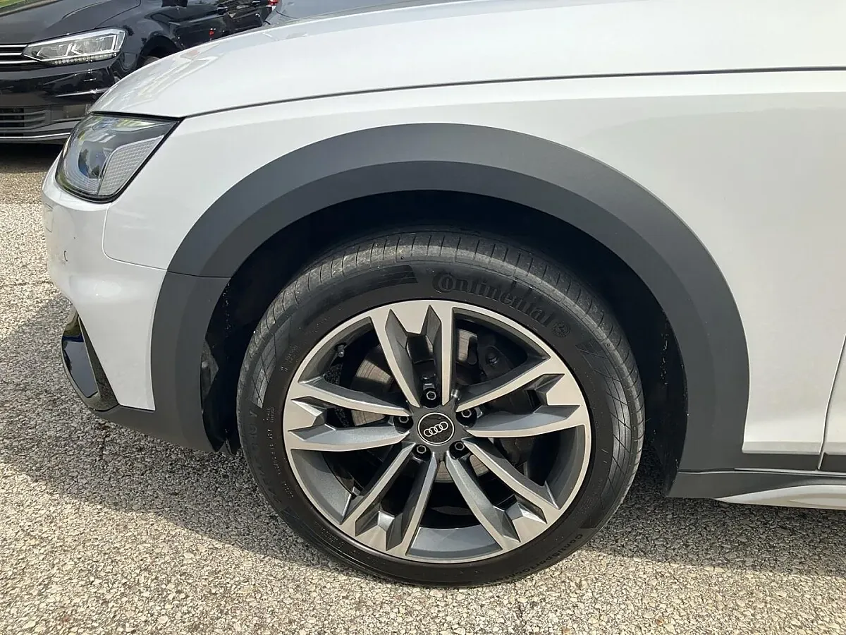 Audi A4 Allroad 2024 photo 3