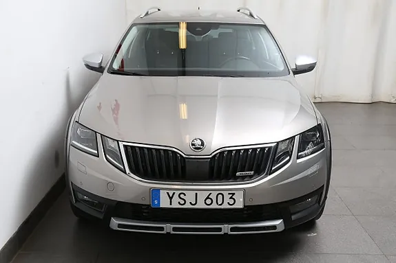 Skoda Octavia Scout 2019 photo 5