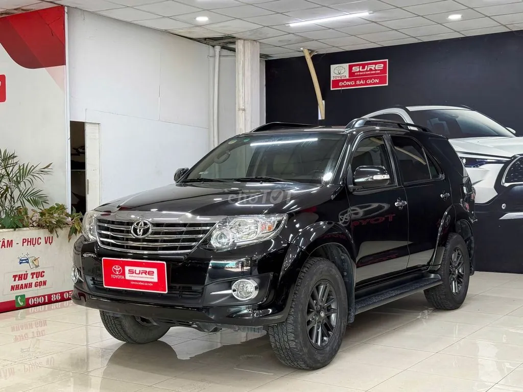 Toyota Fortuner 2015 photo 2