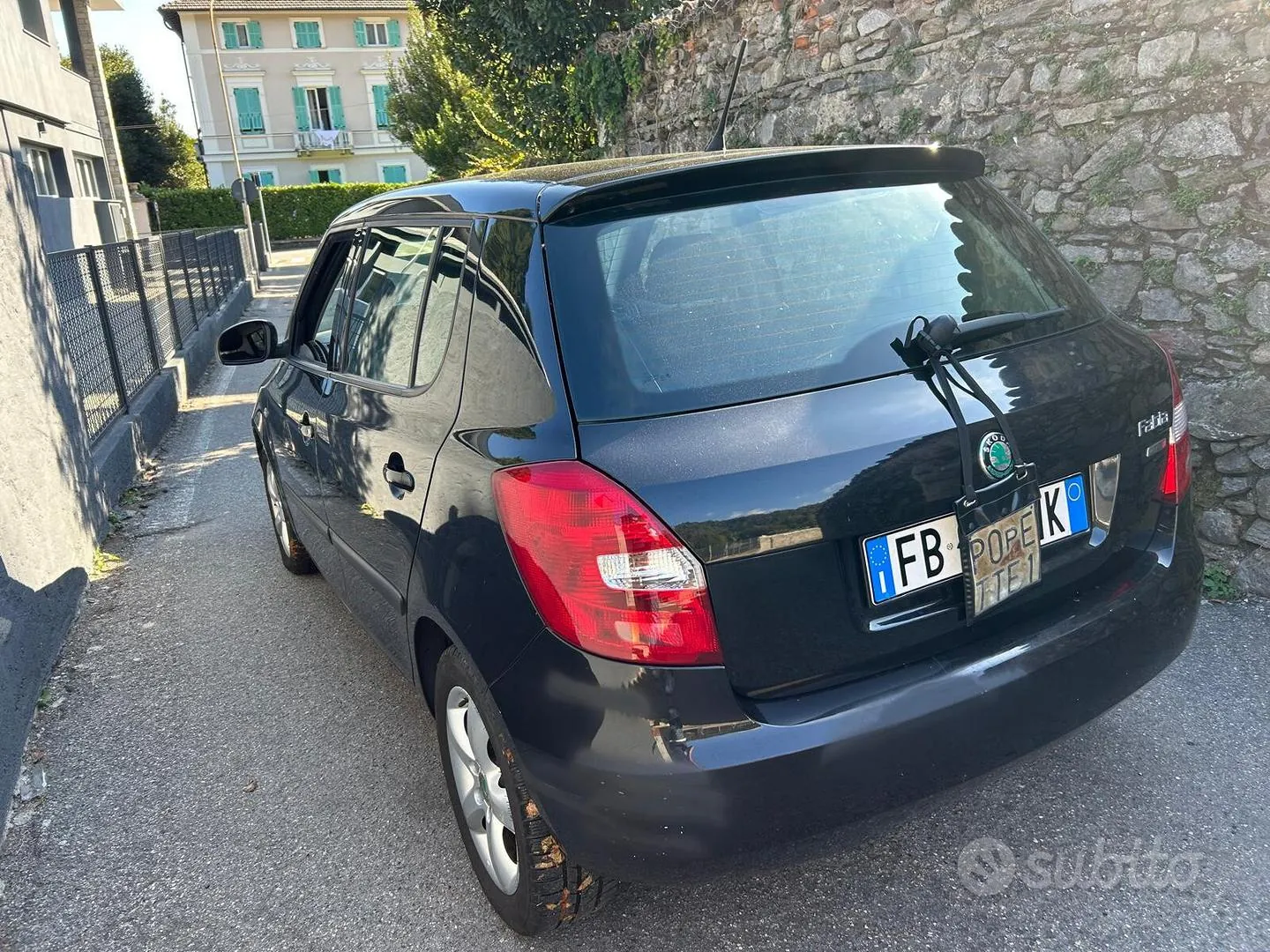 Skoda Fabia 2012 photo 2