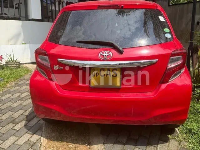 Toyota Vitz 2014 photo 3