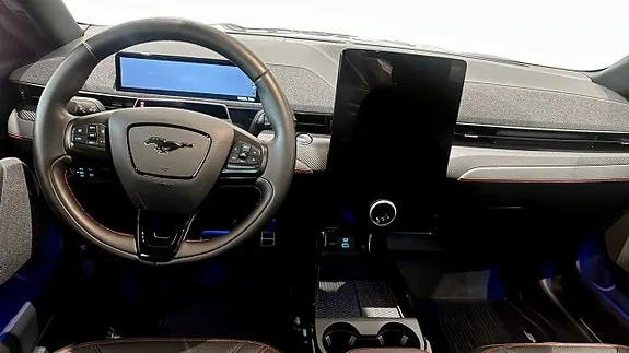 Ford Mustang Mach-E 2021 photo 4
