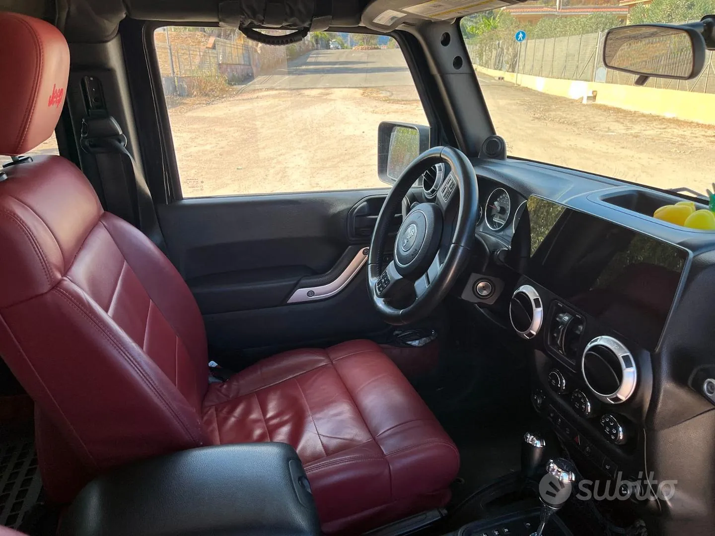 Jeep Wrangler 2011 photo 4