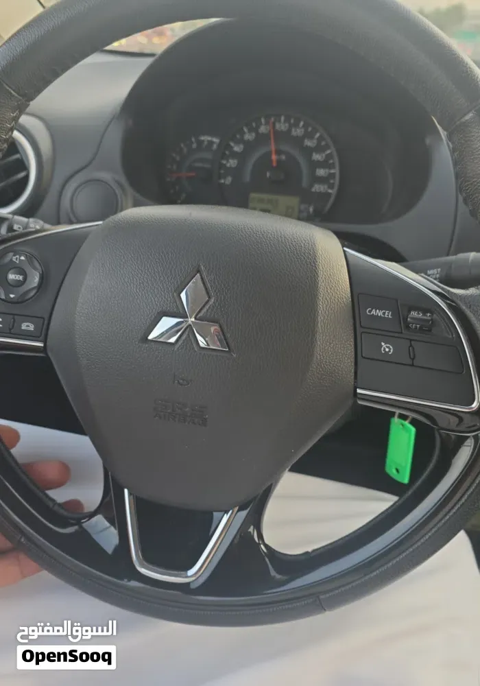 Mitsubishi Attrage 2023 photo 2
