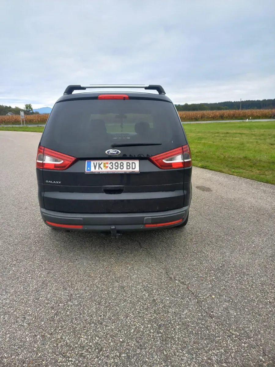 Ford Galaxy 2014 photo 3