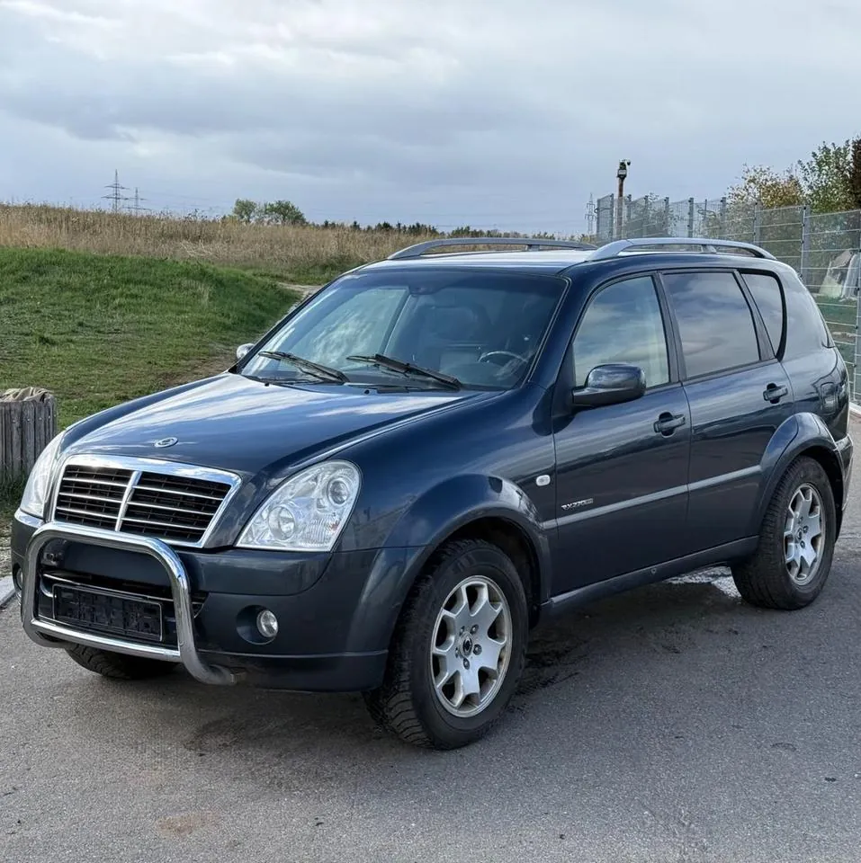 KG Mobility Rexton