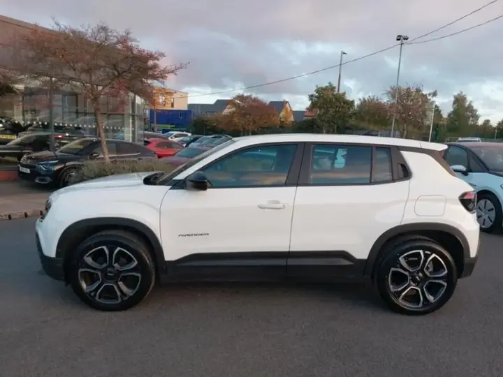 Jeep Avenger 2024 photo 4