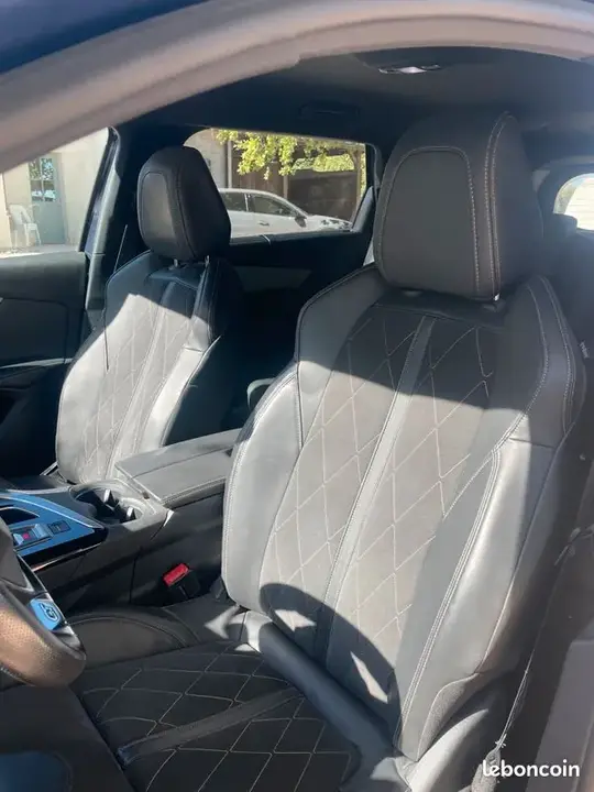 Peugeot 5008 2018 photo 3