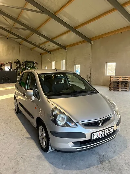 Honda Jazz 2002 photo 2