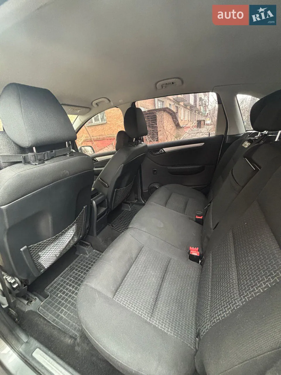 Mercedes-Benz B-Class 2011 photo 3