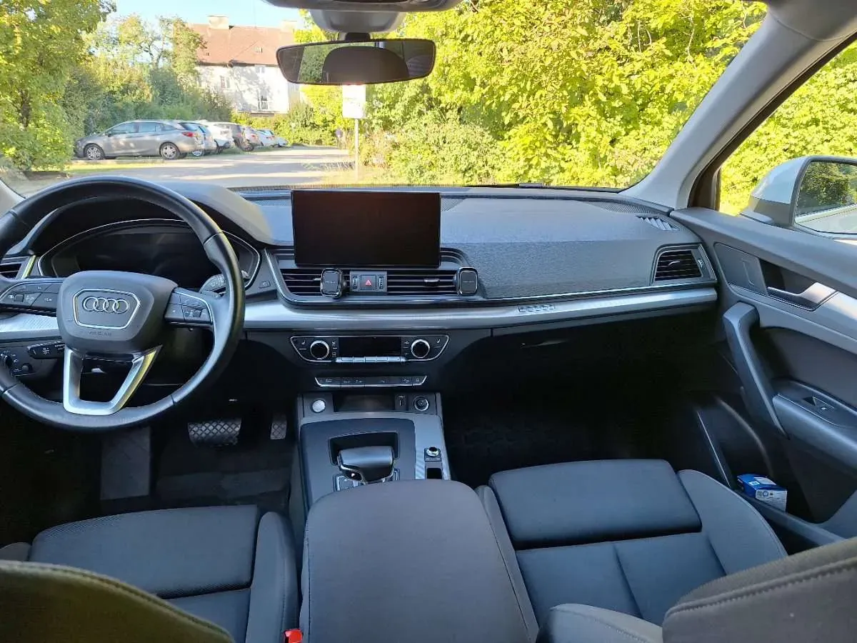 Audi Q5 2022 photo 2