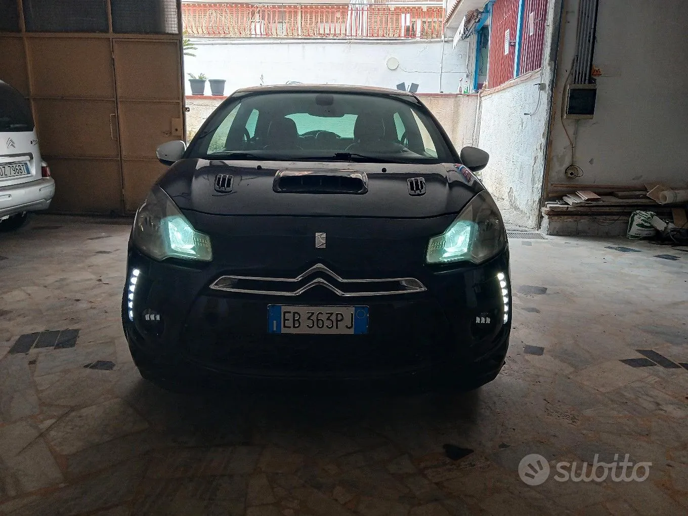 DS Automobiles Ds 3 2010 photo 4
