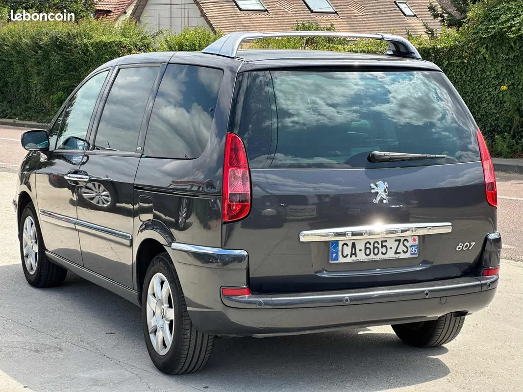 Peugeot 807 2008 photo 3