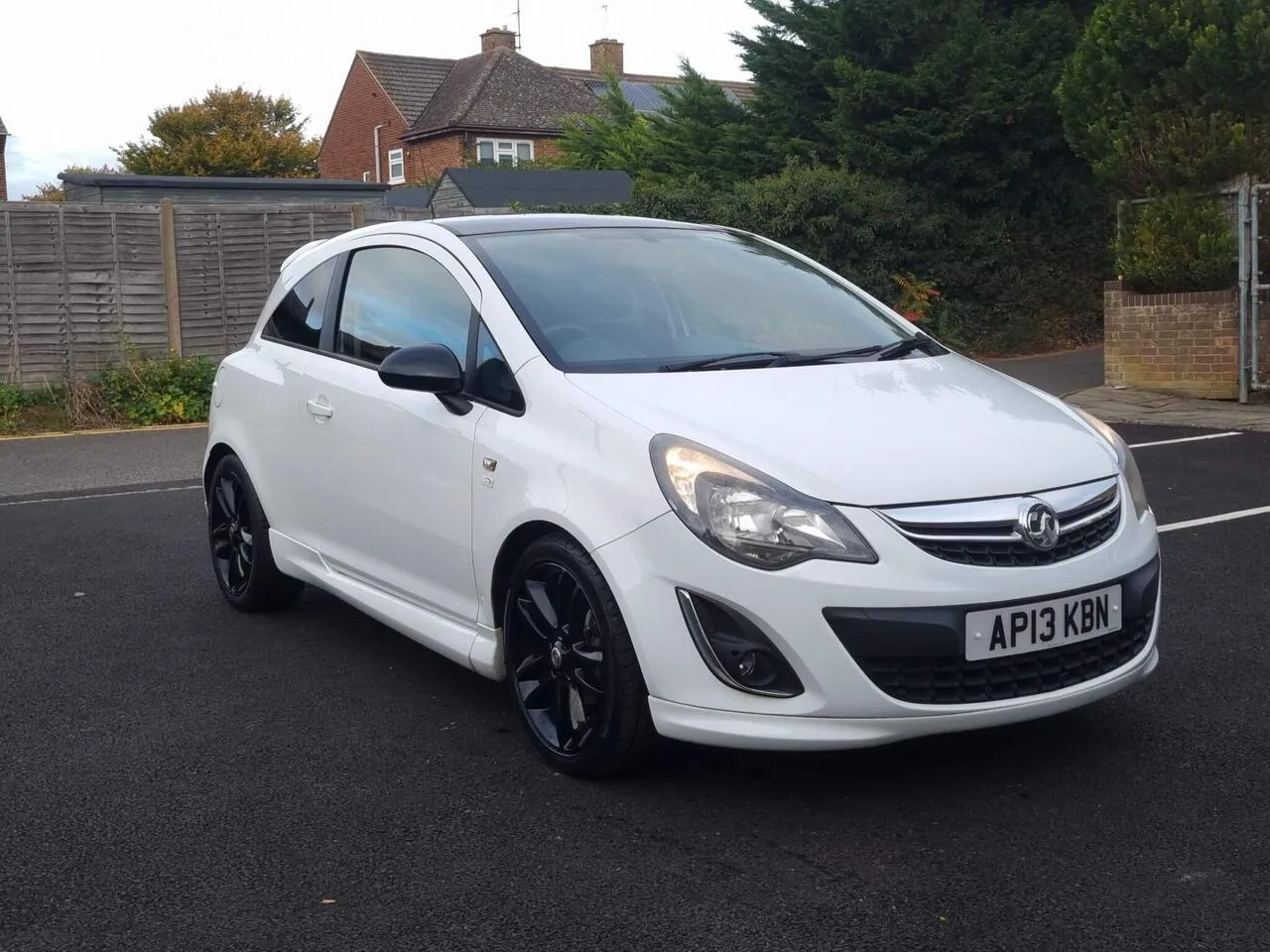 Vauxhall Corsa 2013 photo 2