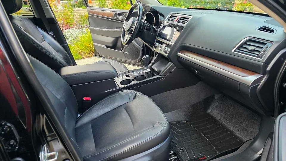 Subaru Outback 2016 photo 3