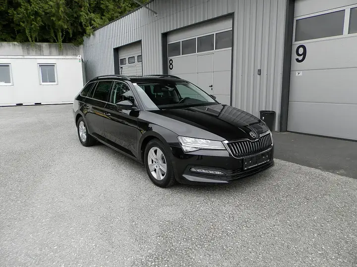 Skoda Superb 2020 photo 2