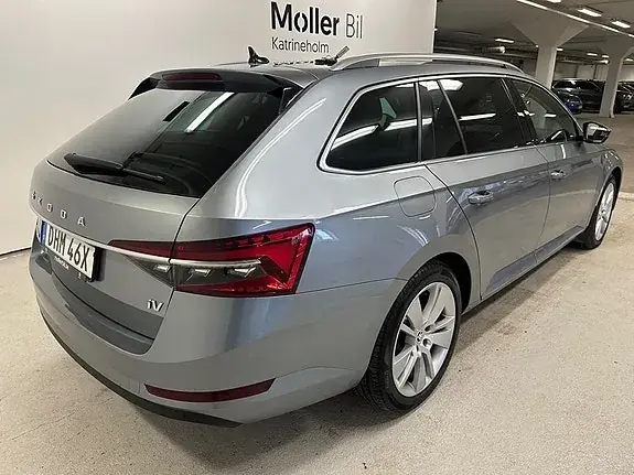 Skoda Superb 2021 photo 3