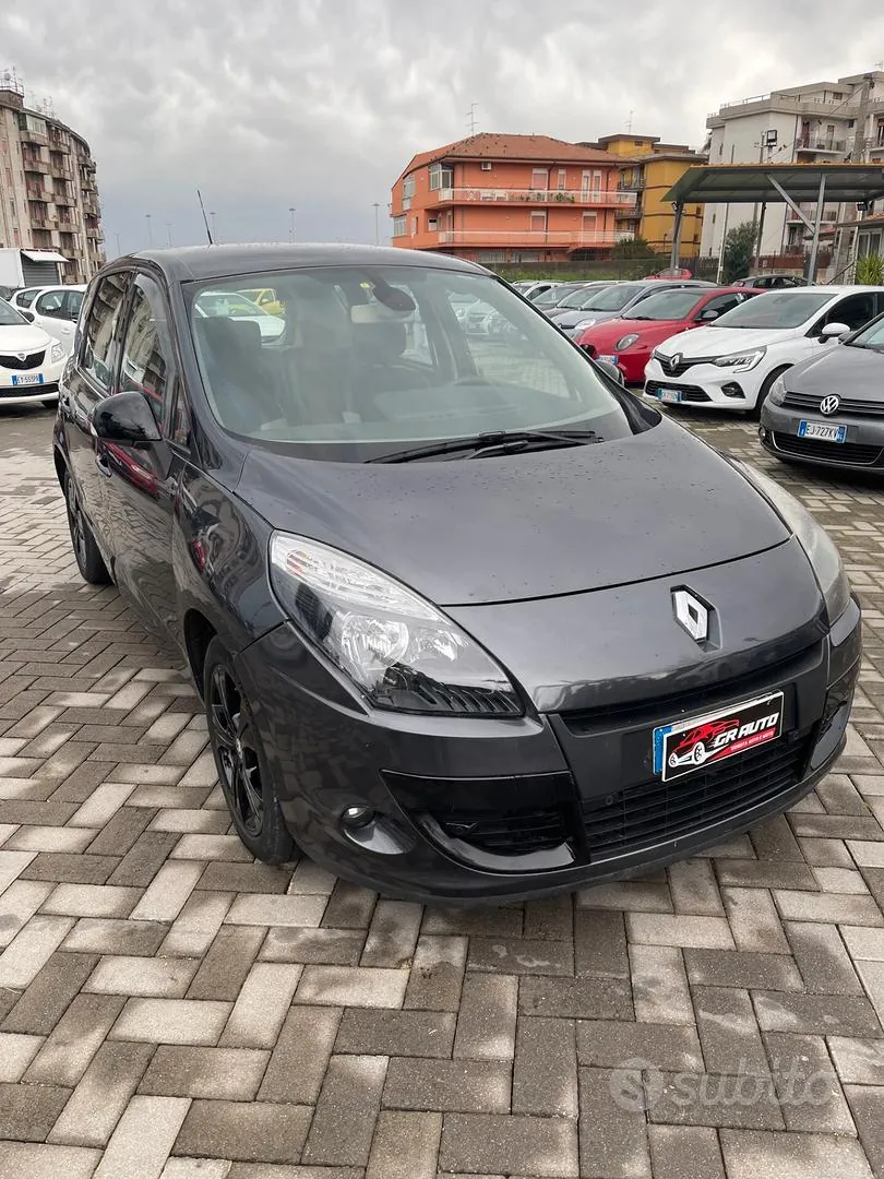 Renault Scenic 2012 photo 5