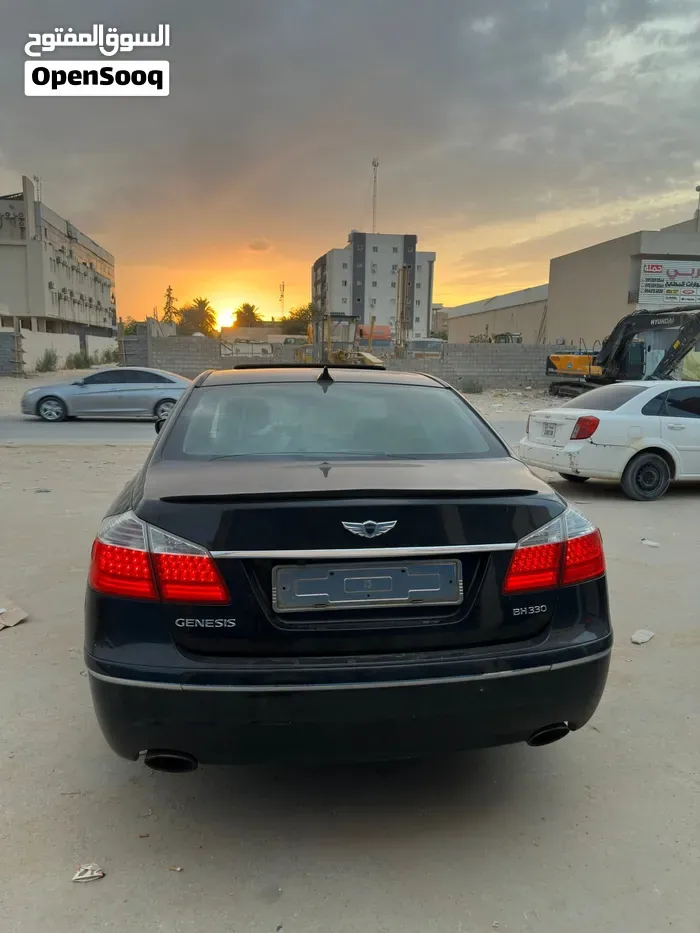 Genesis G80