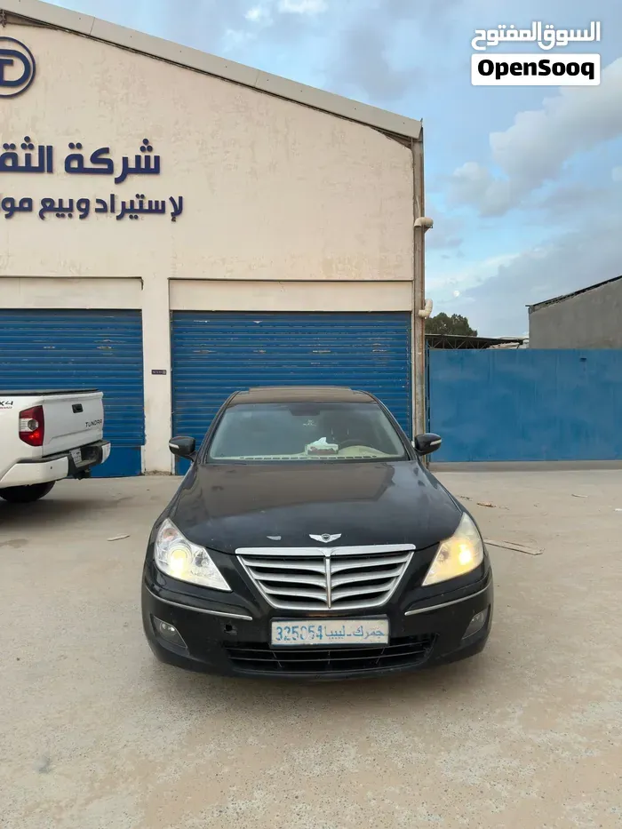 Genesis G80 2010 photo 2