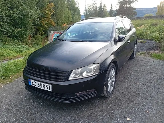 Volkswagen Passat 2012 photo 2