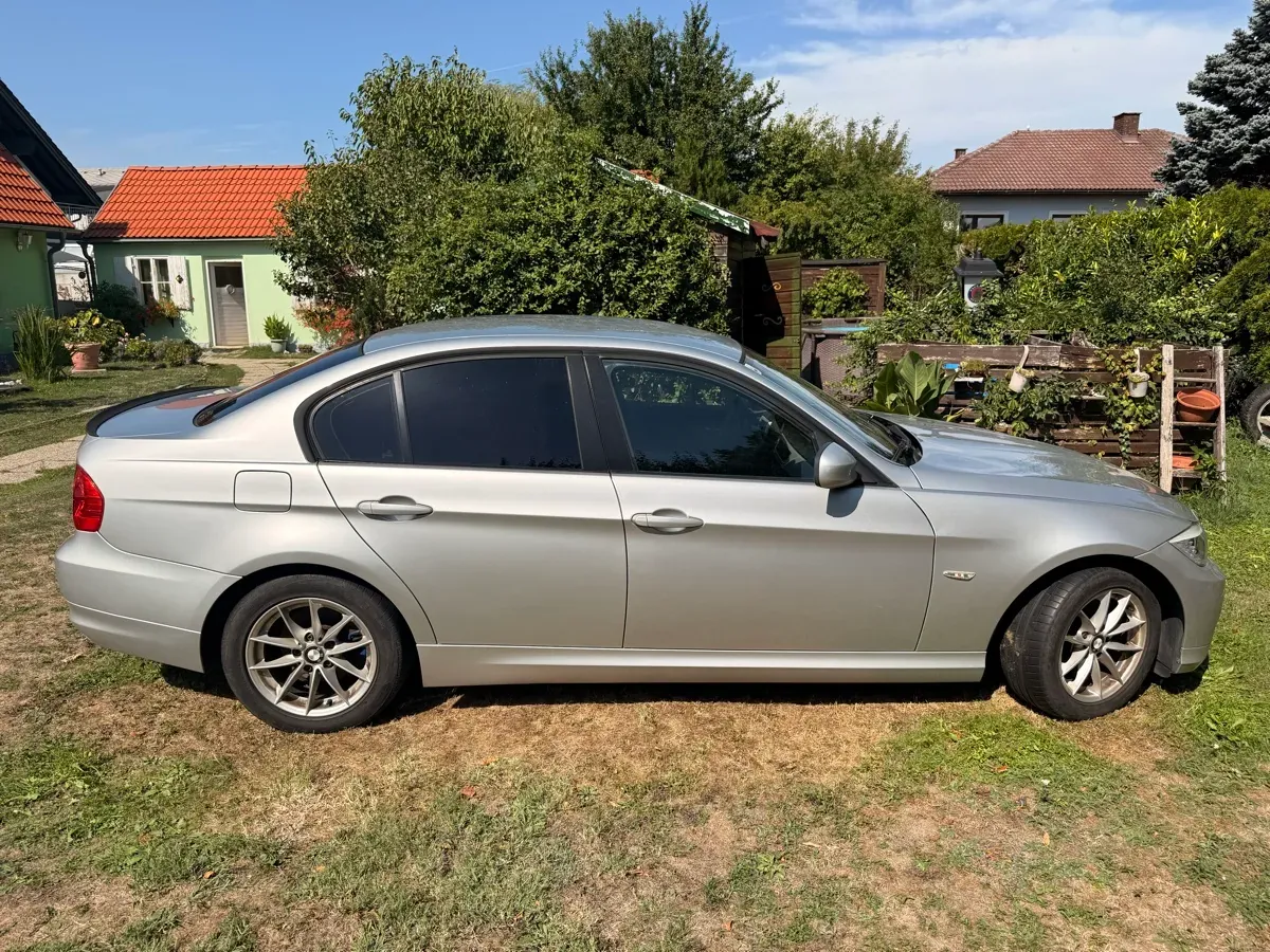 BMW 3 Series 2008 photo 3