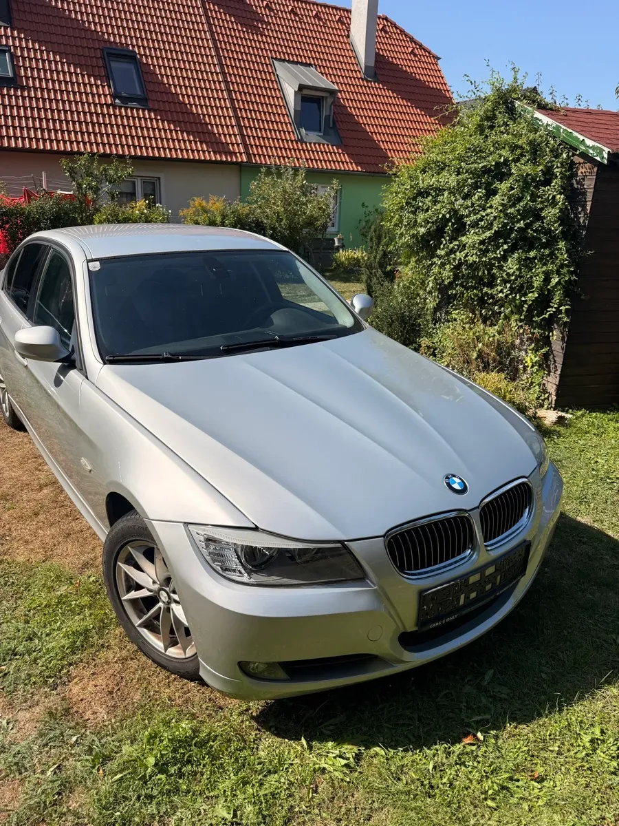 BMW 3 Series 2008 photo 2