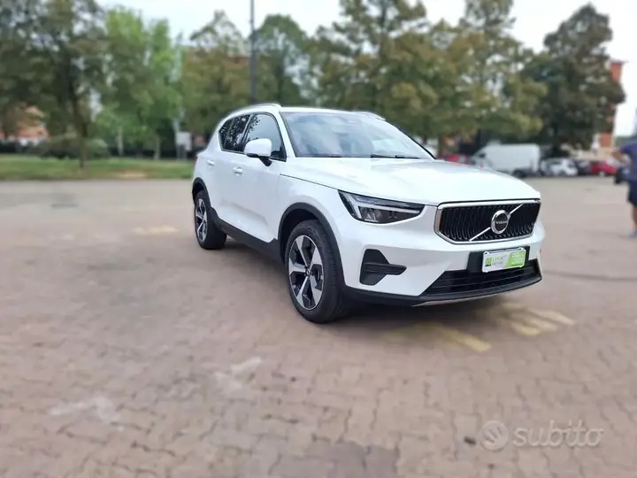 Volvo Xc40 2024 photo 3