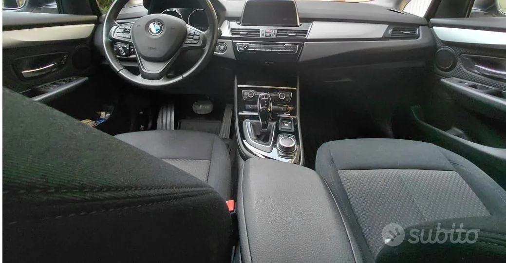 BMW 216D Active Tourer 2019 photo 3