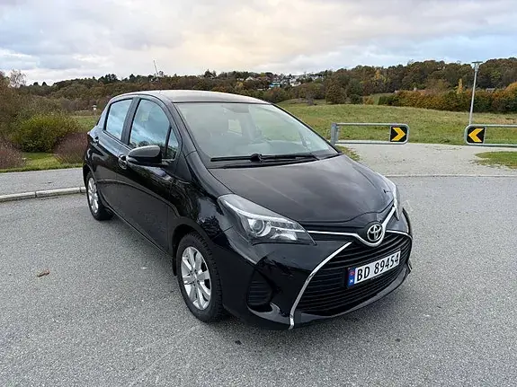 Toyota Yaris 2014 photo 2