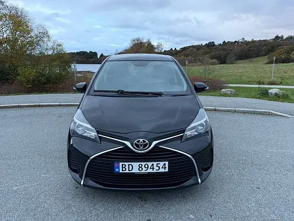 Toyota Yaris 2014 photo 3