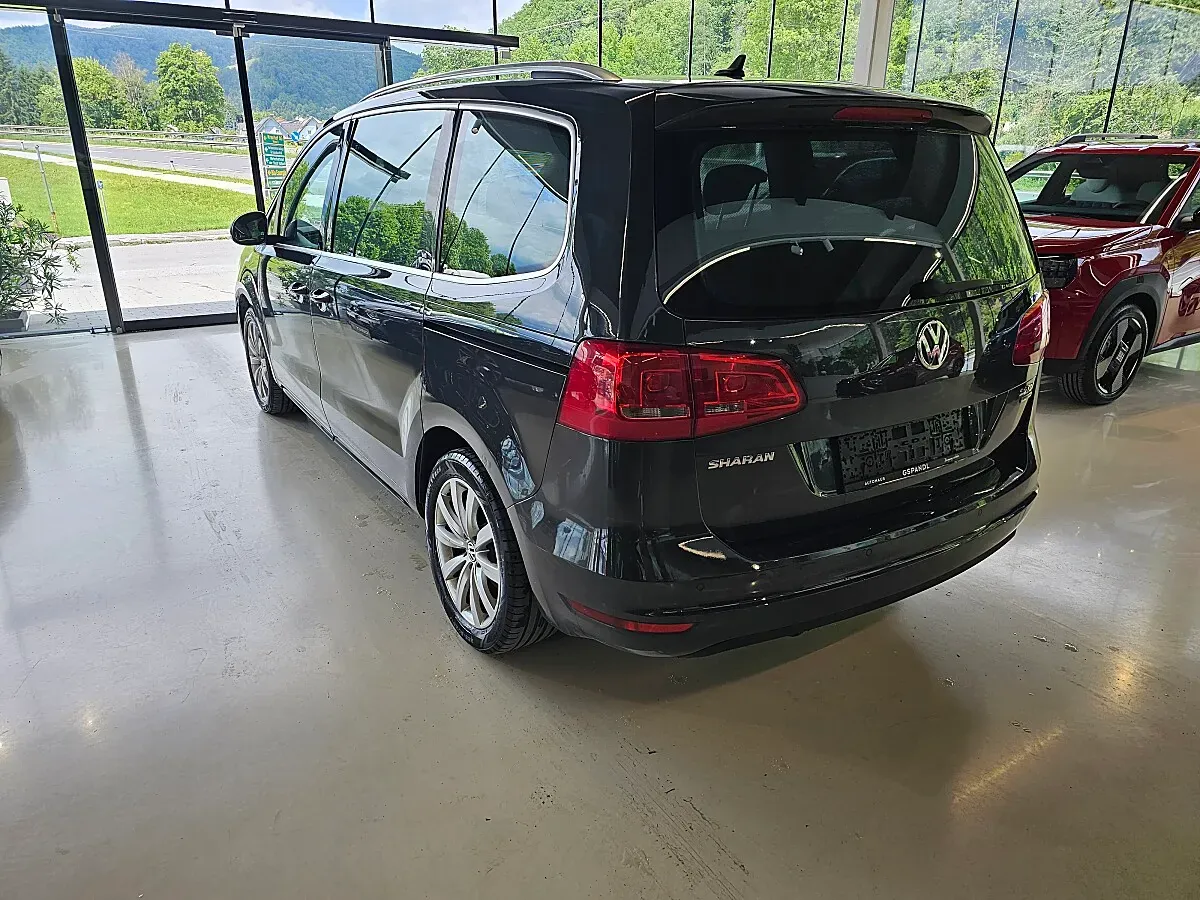 Volkswagen Sharan 2013 photo 2