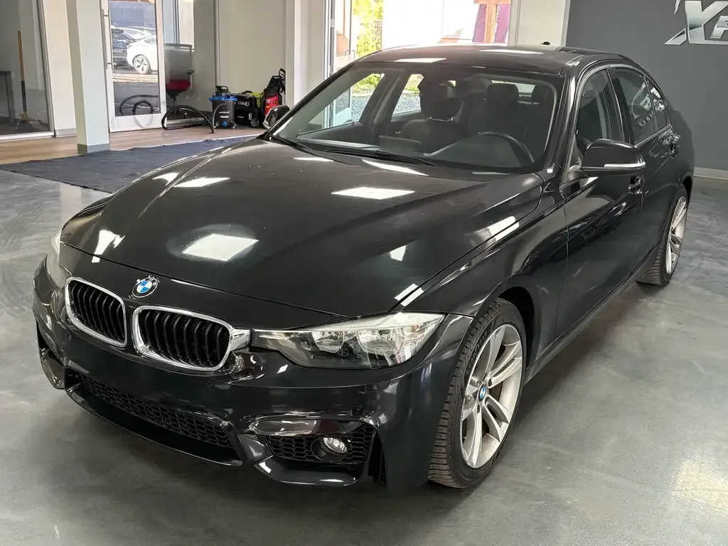 BMW 3 Series 2016 photo 2