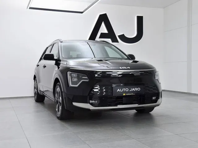 Kia Niro 2023 photo 2
