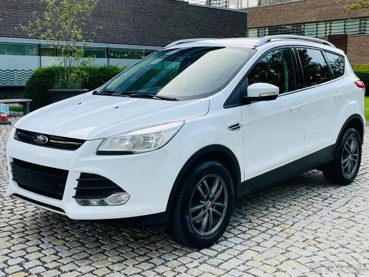 Ford Kuga 2024 photo 2