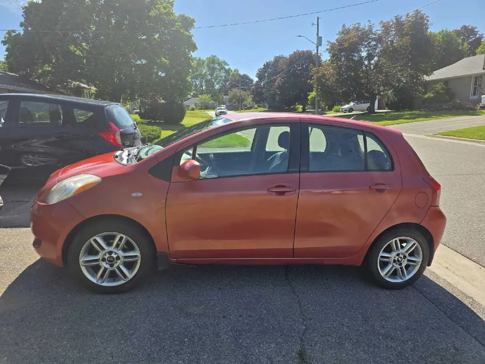 Toyota Yaris 2007 photo 2