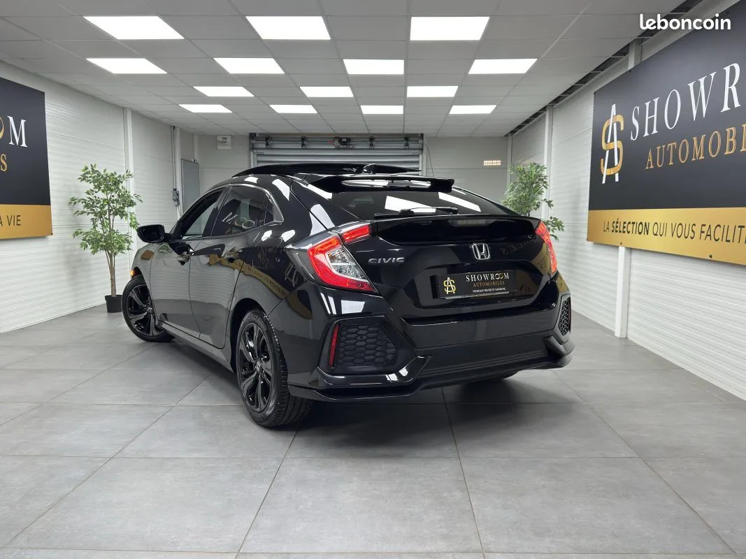 Honda Civic 2017 photo 2