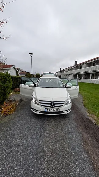 Mercedes-Benz 180 B 2012 photo 2