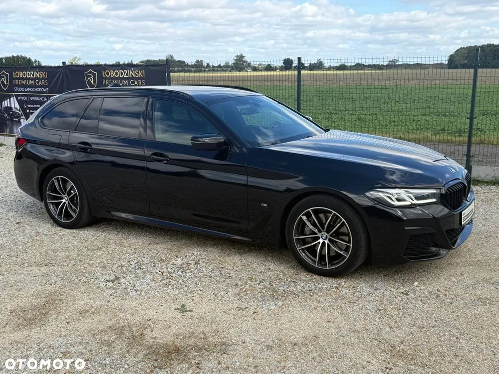 BMW Seria 5 2023 photo 4