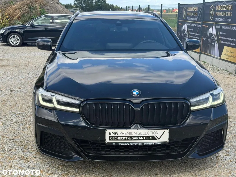 BMW Seria 5 2023 photo 3